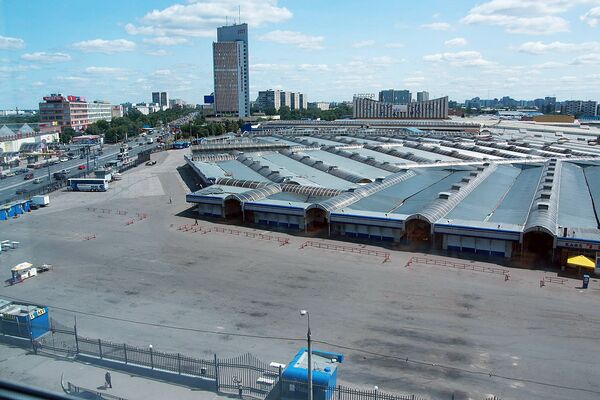 Работа Черкизовского рынка остановлена. Работа Черкизовского рынка остановлена.