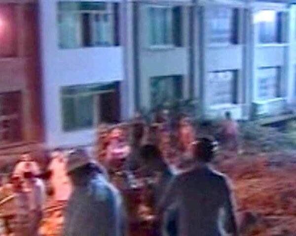 Мощный оползень накрыл жилые дома в Китае. Видео с места Мощный оползень накрыл жилые дома в Китае. Видео с места