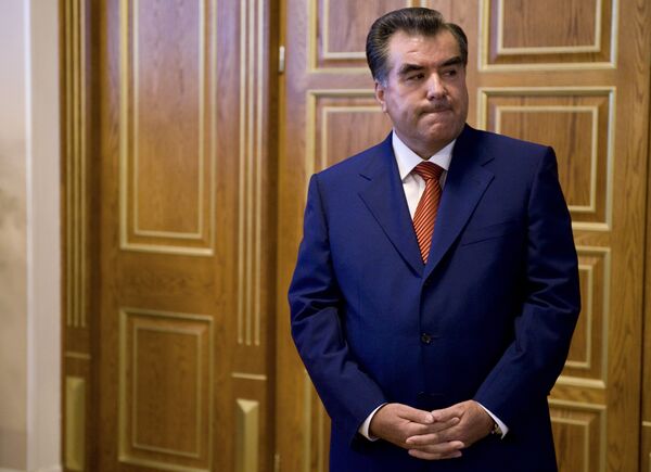 Президент Таджикистана Эмомали Рахмон в правительственной резиденции Кохи Сомон в Душанбе Президент Таджикистана Эмомали Рахмон в правительственной резиденции Кохи Сомон в Душанбе