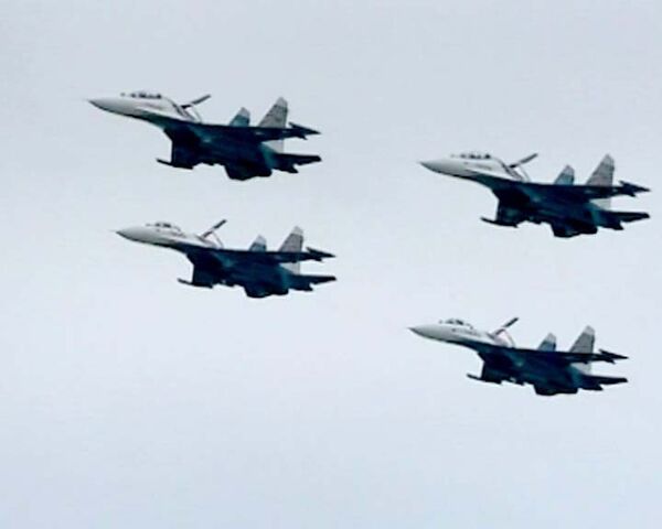 Русские Витязи почтили память погибшего командира в воздухе Русские Витязи почтили память погибшего командира в воздухе