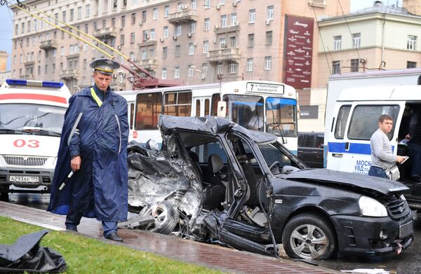 Пять автомобилей столкнулись на юго-востоке Москвы Пять автомобилей столкнулись на юго-востоке Москвы