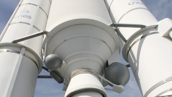 Ракетоноситель Ариан-5 (Ariane-5). Архивное фото Ракетоноситель Ариан-5 (Ariane-5). Архивное фото