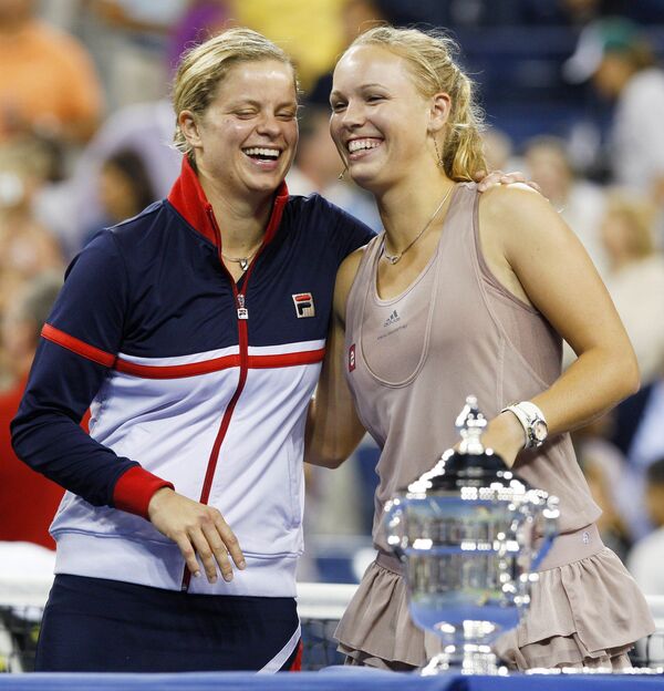 Финалистки US Open Ким Клейстерс (слева) и Каролин Возняцки Финалистки US Open Ким Клейстерс (слева) и Каролин Возняцки