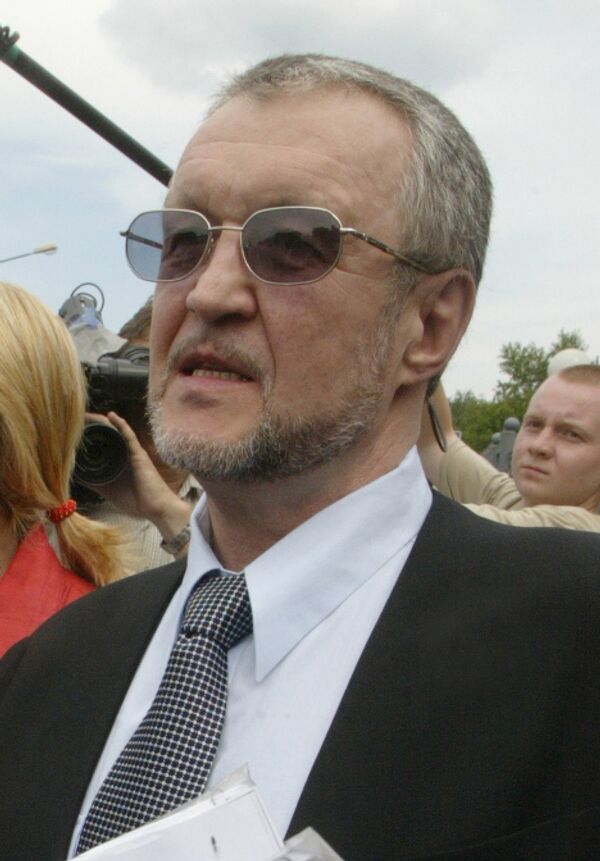 Вячеслав Иваньков у здания Мосгорсуда Вячеслав Иваньков у здания Мосгорсуда