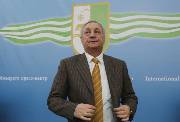 Действующий президент Сергей Багапш выиграл выборы главы республики в первом туре Действующий президент Сергей Багапш выиграл выборы главы республики в первом туре