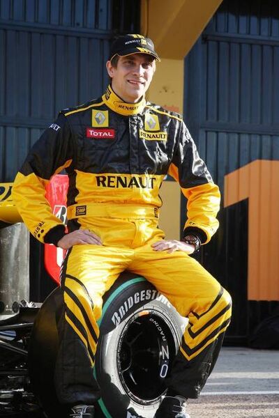 Renault F1 Team провела официальную презентацию команды и нового болида Renault F1 Team провела официальную презентацию команды и нового болида