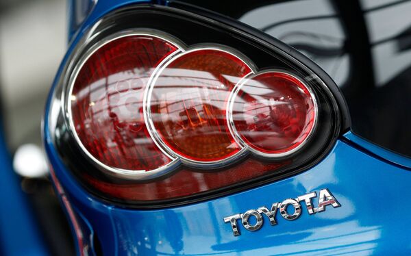 Массовый отзыв автомобилей Toyota из-за дефекта педали газа Массовый отзыв автомобилей Toyota из-за дефекта педали газа