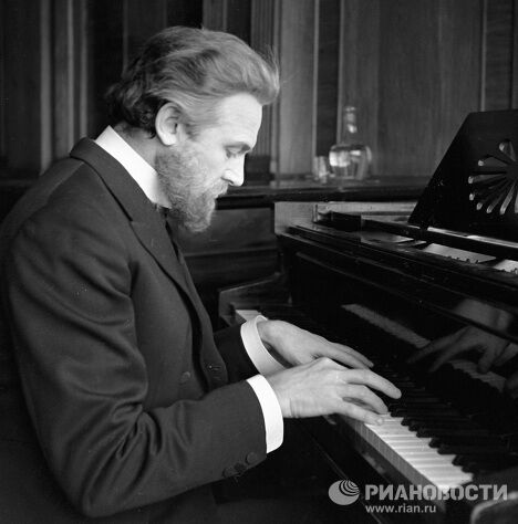 Иннокентий Смоктуновский Иннокентий Смоктуновский