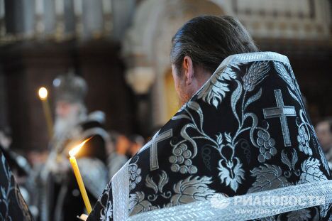 Утреня с чином погребения Плащаницы в Храме Христа Спасителя Утреня с чином погребения Плащаницы в Храме Христа Спасителя