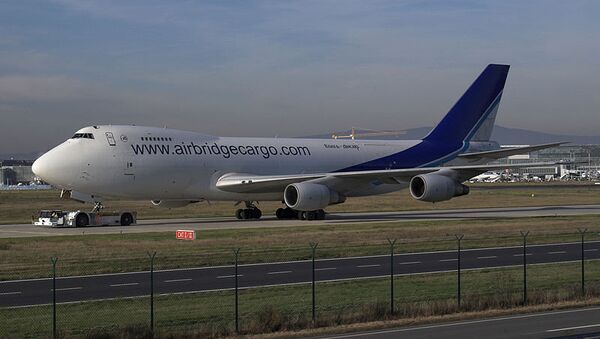 Самолет авиакомпании AirBridgeCargo. Архивное фото Самолет авиакомпании AirBridgeCargo. Архивное фото