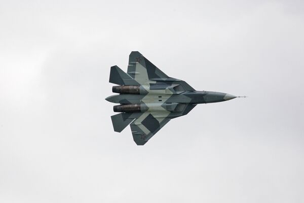 Испытания нового боевого самолета пятого поколения Т-50 разработки компании Сухой Испытания нового боевого самолета пятого поколения Т-50 разработки компании Сухой