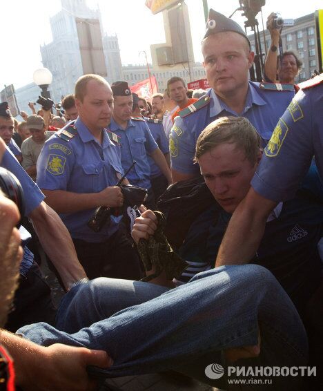 Акция в защиту 31-ой статьи Конституции прошла в Москве Акция в защиту 31-ой статьи Конституции прошла в Москве