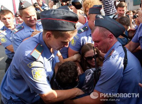 Акция в защиту 31-ой статьи Конституции прошла в Москве Акция в защиту 31-ой статьи Конституции прошла в Москве
