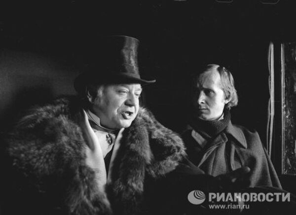Табаков и Бурляев на съемках фильма Чужая жена Табаков и Бурляев на съемках фильма Чужая жена