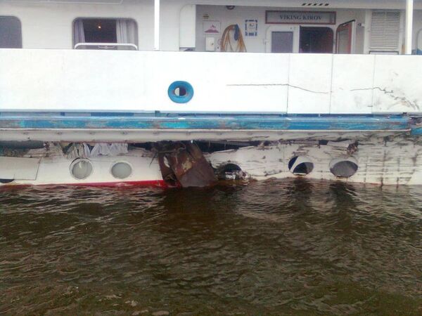 Столкновение судов в Рыбинском водохранилище у населённого пункта Лехково Столкновение судов в Рыбинском водохранилище у населённого пункта Лехково