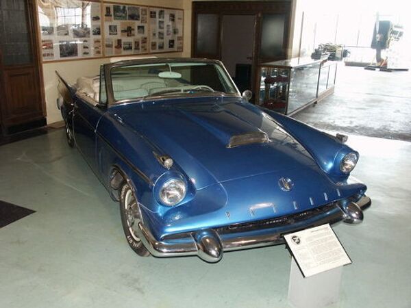 Автомобиль Packard Hawk (1958) Автомобиль Packard Hawk (1958)