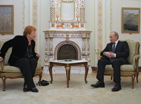 Премьер-министр РФ Владимир Путин встретился с президентом Финляндии Тарьей Халонен Премьер-министр РФ Владимир Путин встретился с президентом Финляндии Тарьей Халонен