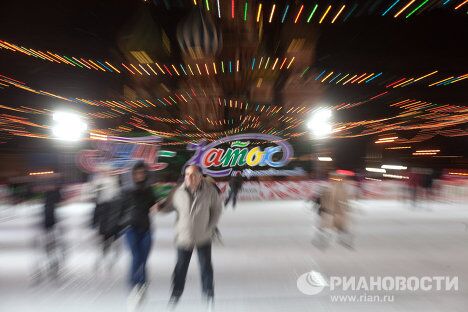 Зимняя Москва: открытие катка на Красной площади Зимняя Москва: открытие катка на Красной площади