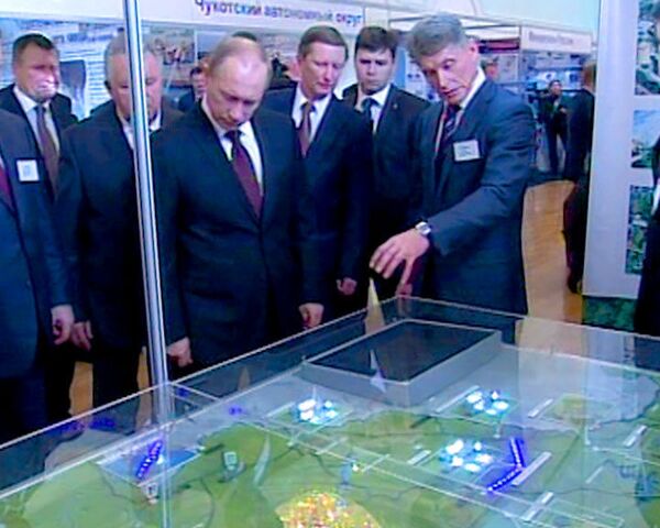 Путину показали модернизированный Дальний Восток в макетах Путину показали модернизированный Дальний Восток в макетах