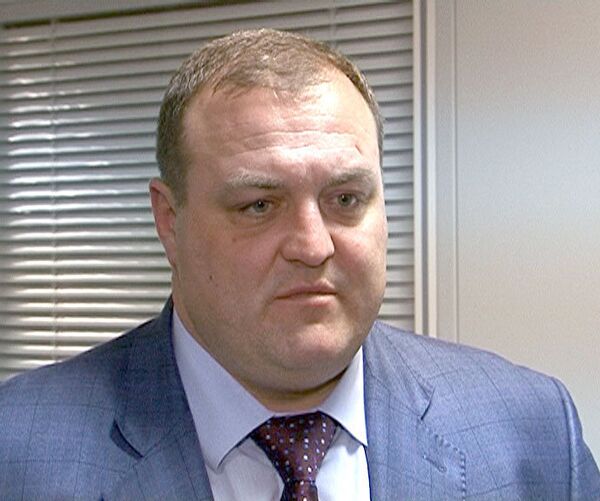 Жители Козихинского переулка прорвались на встречу с префектом ЦАО Жители Козихинского переулка прорвались на встречу с префектом ЦАО