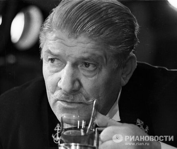 Народный артист СССР Николай Крючков в фильме День ангела Народный артист СССР Николай Крючков в фильме День ангела