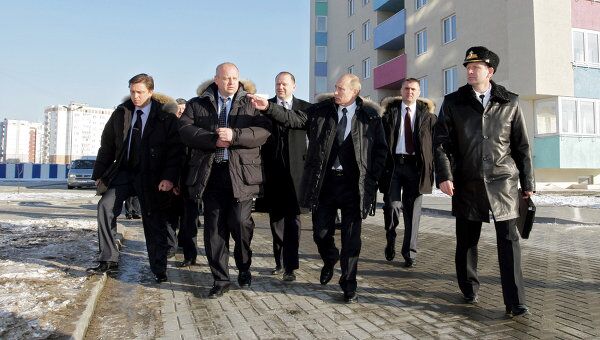 Премьер-министр РФ Владимир Путин посетил в Калининграде микрорайон Северный Премьер-министр РФ Владимир Путин посетил в Калининграде микрорайон Северный