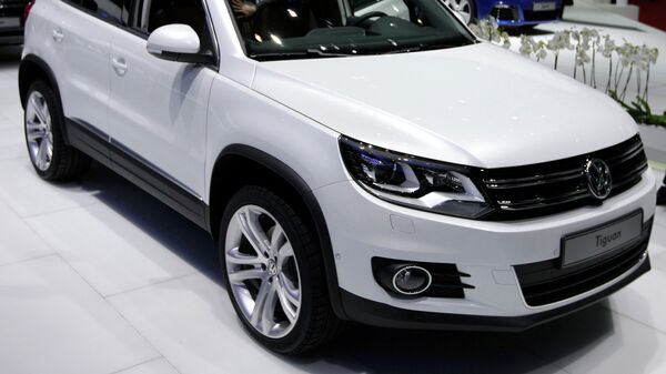 Автомобиль Volkswagen Tiguan на Женевском автосалоне. Архив Автомобиль Volkswagen Tiguan на Женевском автосалоне. Архив