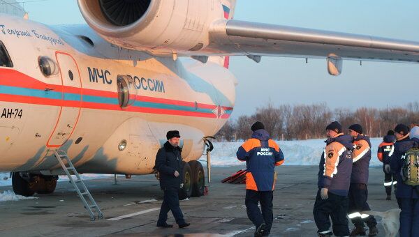 Отправка самолета МЧС со спасателями и гуманитарной помощью в Японию Отправка самолета МЧС со спасателями и гуманитарной помощью в Японию