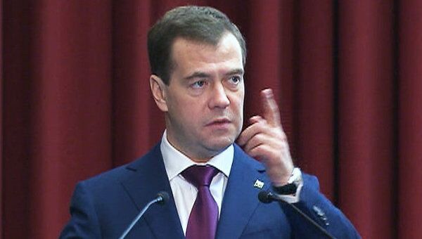 Медведев: создание полиции – это не ребрендинг милиции Медведев: создание полиции – это не ребрендинг милиции