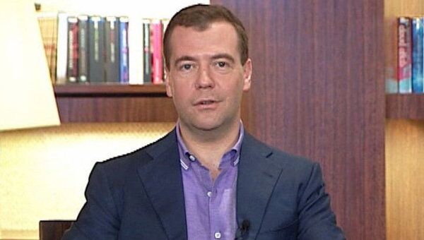 Медведев рассказал, как БРИКС превратить в БРЮКИ Медведев рассказал, как БРИКС превратить в БРЮКИ