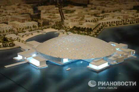 Макет музейного комплекса на острове Саадият в Абу-Даби. Макет музейного комплекса на острове Саадият в Абу-Даби.