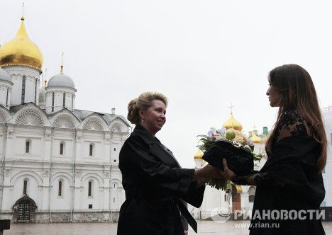 Светлана Медведева и Мехрибан Алиева на выставке Карла Фаберже в Кремле Светлана Медведева и Мехрибан Алиева на выставке Карла Фаберже в Кремле