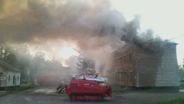 Ликвидация пожара на месте взрыва в воинской части в Башкирии Ликвидация пожара на месте взрыва в воинской части в Башкирии
