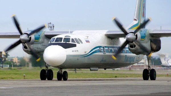Самолет АН-24 авиакомпании Ангара. Архив Самолет АН-24 авиакомпании Ангара. Архив