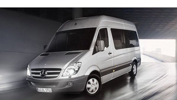 Микроавтобус Mercedes-Benz Sprinter. Архивное фото Микроавтобус Mercedes-Benz Sprinter. Архивное фото