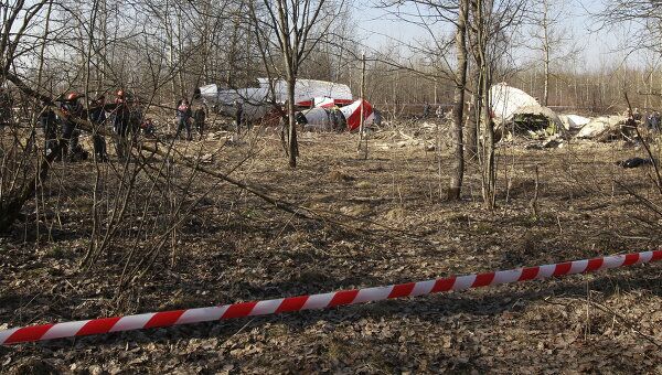 Место падения польского самолета Ту-154 под Смоленском Место падения польского самолета Ту-154 под Смоленском
