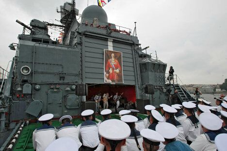 Выступление группы Мумий Тролль в честь Дня ВМФ на палубе сторожевого корабля Ярослав Мудрый Выступление группы Мумий Тролль в честь Дня ВМФ на палубе сторожевого корабля Ярослав Мудрый