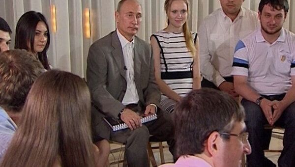 Путин посоветовал северокавказцам развивать туризм и не щипать туристок Путин посоветовал северокавказцам развивать туризм и не щипать туристок