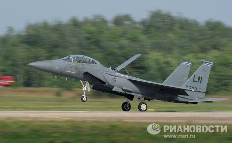 Американский всепогодный тактический истребитель McDonnell Douglas F-15 Eagle Американский всепогодный тактический истребитель McDonnell Douglas F-15 Eagle