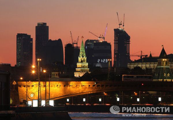 Вид на Московский международный деловой центр Москва-Сити Вид на Московский международный деловой центр Москва-Сити