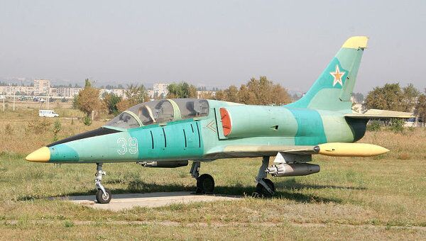 Учебно-боевой самолет ВВС Литвы L-39. Архивное фото Учебно-боевой самолет ВВС Литвы L-39. Архивное фото