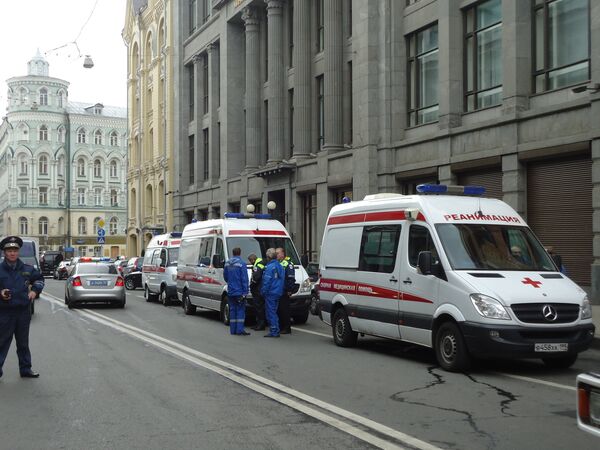 12 октября в центре Москвы в здании министерства финансов 12 октября в центре Москвы в здании министерства финансов