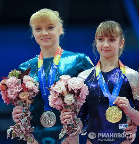Татьяна Набиева и Виктория Комова (слева направо) Татьяна Набиева и Виктория Комова (слева направо)