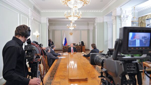 Интервью Владимира Путина федеральным каналам Интервью Владимира Путина федеральным каналам