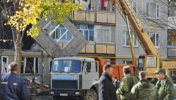 На месте взрыва газа в жилом доме в Бронницах На месте взрыва газа в жилом доме в Бронницах