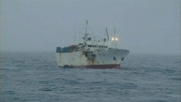 Российское рыболовное судно Спарта, терпящее бедствие у берегов Антарктиды Российское рыболовное судно Спарта, терпящее бедствие у берегов Антарктиды