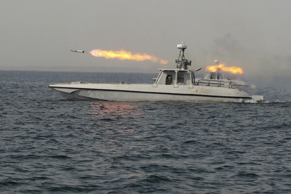 Учения иранских ВМС в Персидском заливе Учения иранских ВМС в Персидском заливе