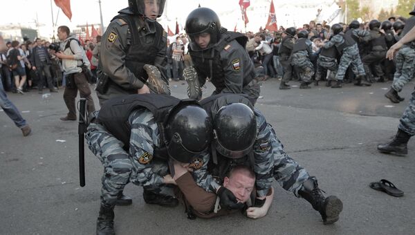 Задержания участников митинга Марш миллионов в Москве Задержания участников митинга Марш миллионов в Москве