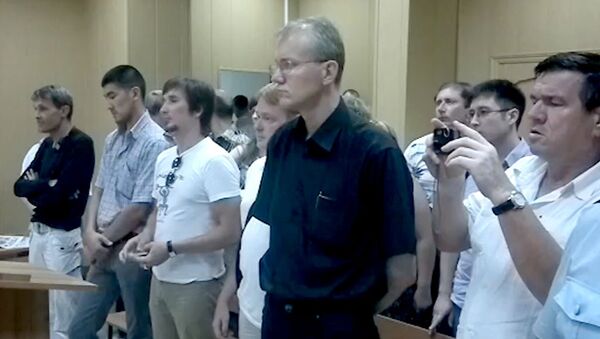 Шеин приговорен к штрафу в 20 тысяч рублей по новому закону о митингах Шеин приговорен к штрафу в 20 тысяч рублей по новому закону о митингах