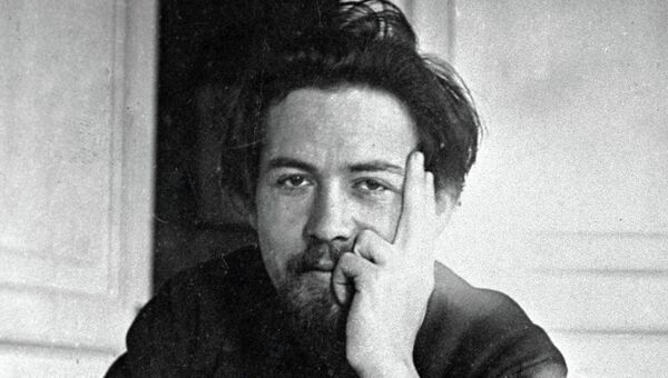 Писатель Антон Павлович Чехов. Архивное фото Писатель Антон Павлович Чехов. Архивное фото
